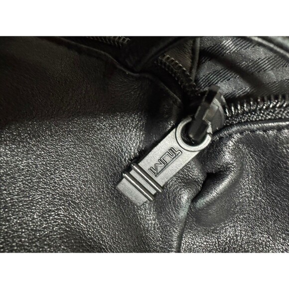 Tumi Weekender Bag Black Leather Tote Travel 18x17x8 - Picture 13 of 16